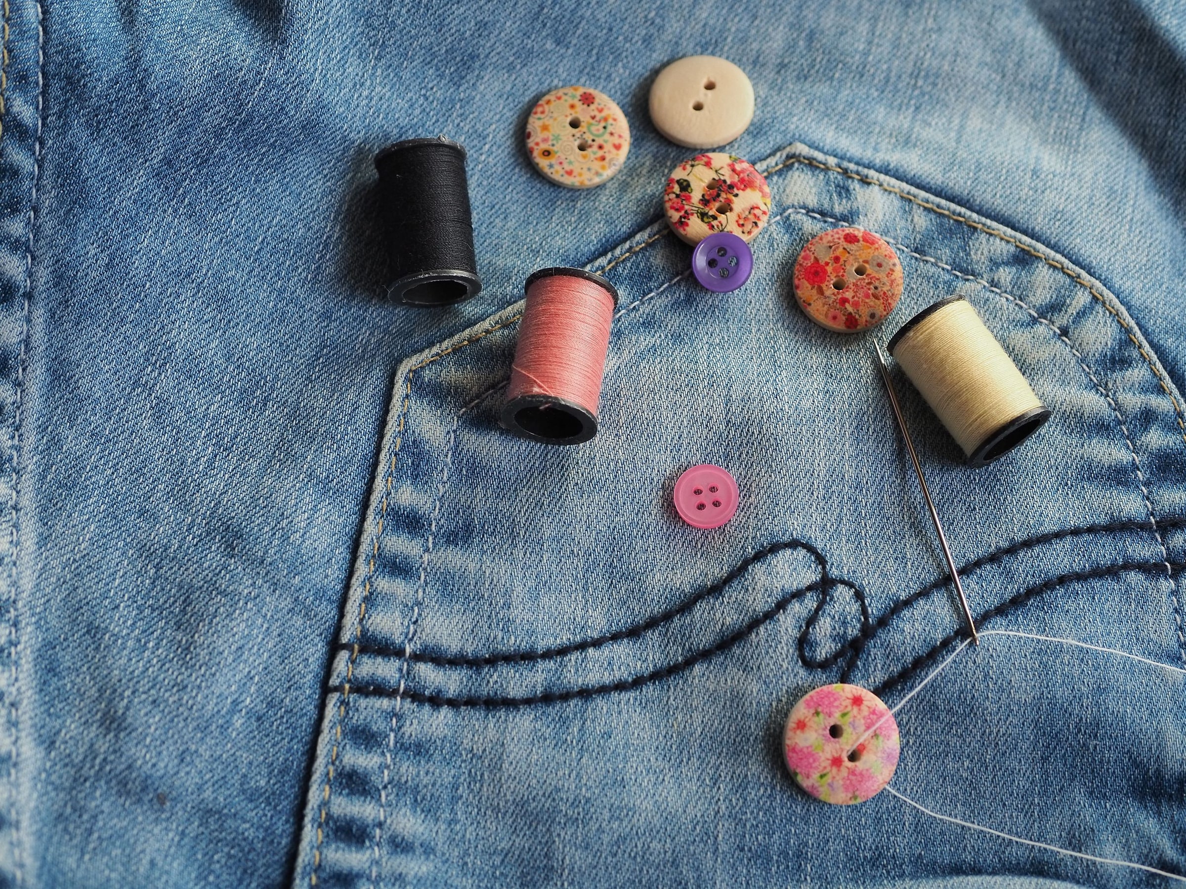 Thread, trims and construction details
